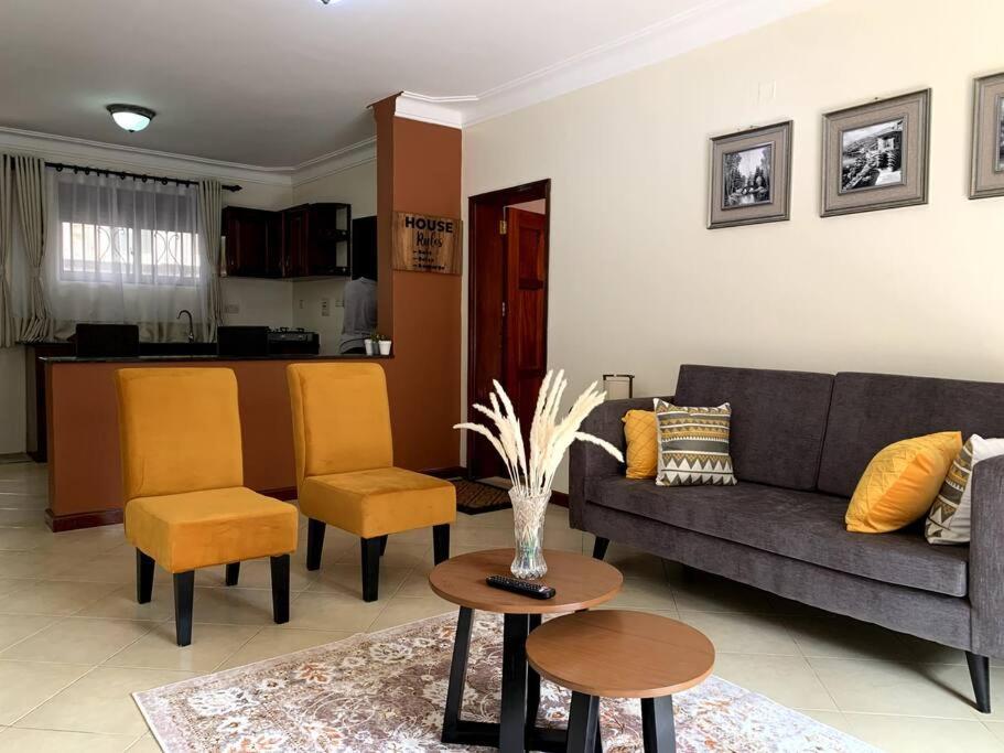 Cozy 2-Bedroom Apartment Within City Limits. Kampala Exterior foto